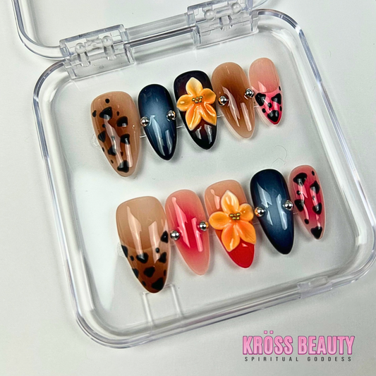 (Pre-order) Handmade Press-On Nails